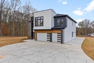 2404 GA-124 in Jefferson, GA - Building Photo - Building Photo