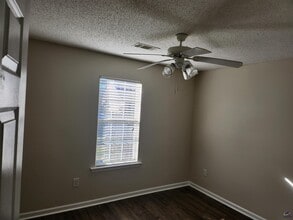 105 Monticello Dr in Byron, GA - Building Photo - Building Photo