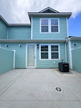 1749 Culbertson Ave in Myrtle Beach, SC - Foto de edificio - Building Photo