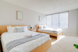 401 12th St S in Arlington, VA - Foto de edificio - Building Photo