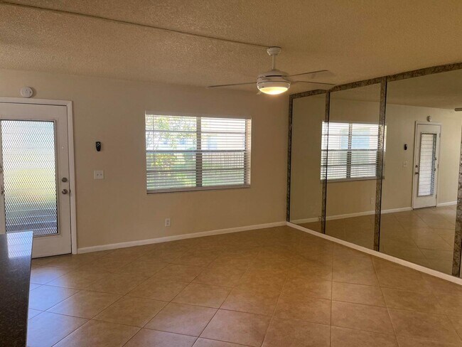 454 Flanders I in Delray Beach, FL - Building Photo - Building Photo