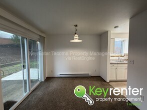 7410 63rd St Ct W in Tacoma, WA - Building Photo - Building Photo