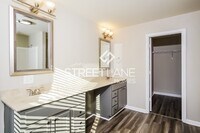 323 Counter Point Dr photo'