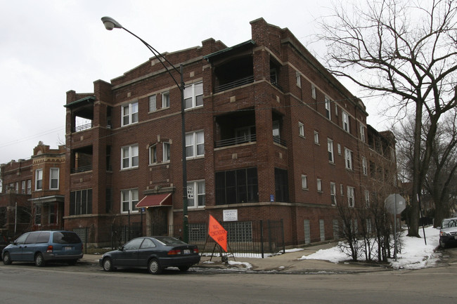 2722-2724 N Kimball Ave in Chicago, IL - Foto de edificio - Building Photo