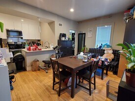 18 Greylock Rd in Boston, MA - Building Photo