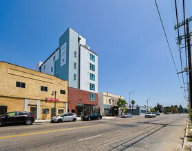 Orion 1317 Jefferson in Los Angeles, CA - Building Photo - Building Photo
