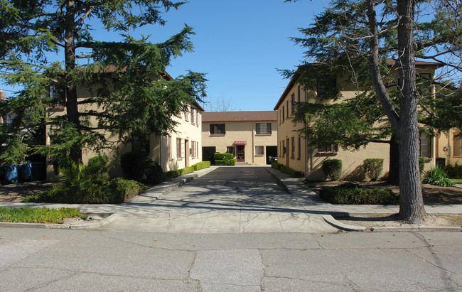 College Terrace Apartments in Palo Alto, CA - Building Photo - Building Photo