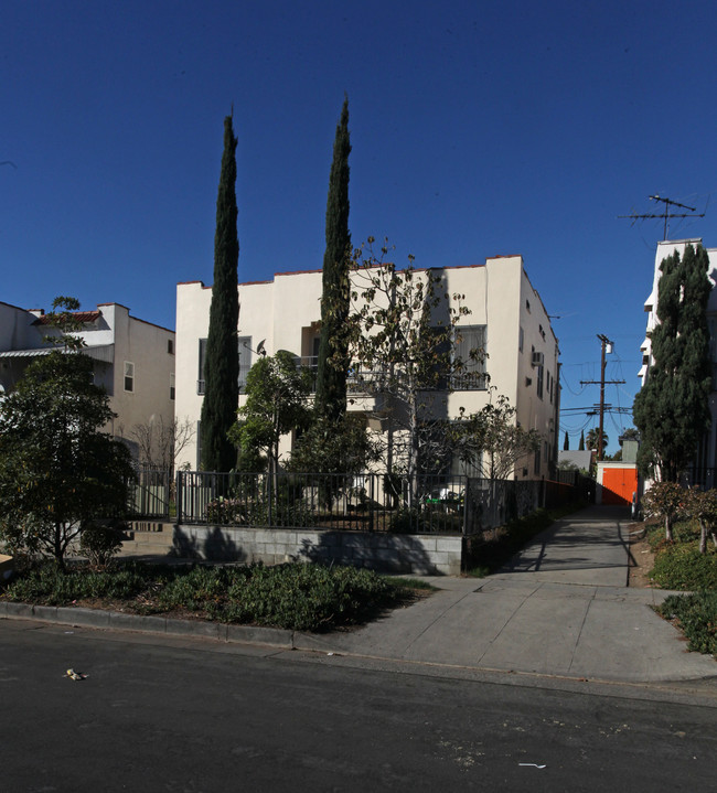 1159 N New Hampshire Ave in Los Angeles, CA - Building Photo - Building Photo