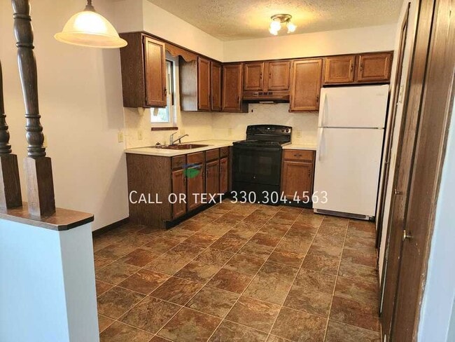 property at 1114 Derbydale Rd