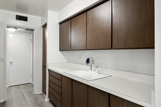 Florence Villas in Downey, CA - Building Photo - Building Photo