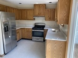 16 Central St in Newton, MA - Building Photo