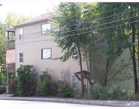 351 Main St in Auburn, ME - Foto de edificio - Building Photo