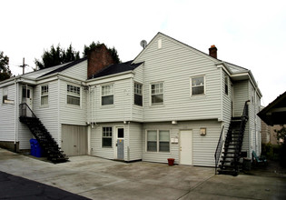 5140-5148 SE Milwaukie Ave in Portland, OR - Building Photo - Building Photo