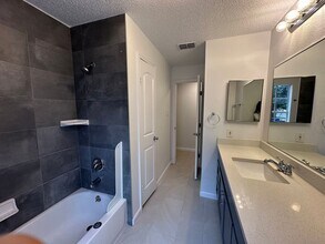 4204 Duval Rd in Austin, TX - Building Photo - Building Photo