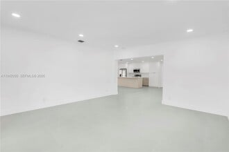 2270 NW 32nd Terrace in Lauderdale Lakes, FL - Building Photo - Building Photo