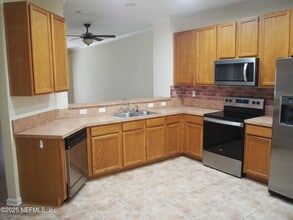 12301 Kernan Forest Blvd in Jacksonville, FL - Building Photo - Building Photo