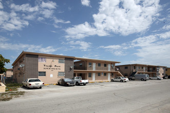 Trojan Park Apartments in Hialeah, FL - Building Photo - Building Photo