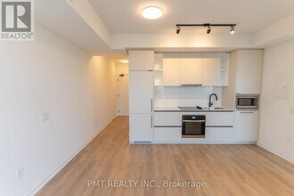 1285 Dupont St in Toronto, ON - Building Photo - Building Photo