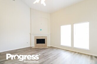 10007 Barr Lake Dr in Houston, TX - Building Photo - Building Photo