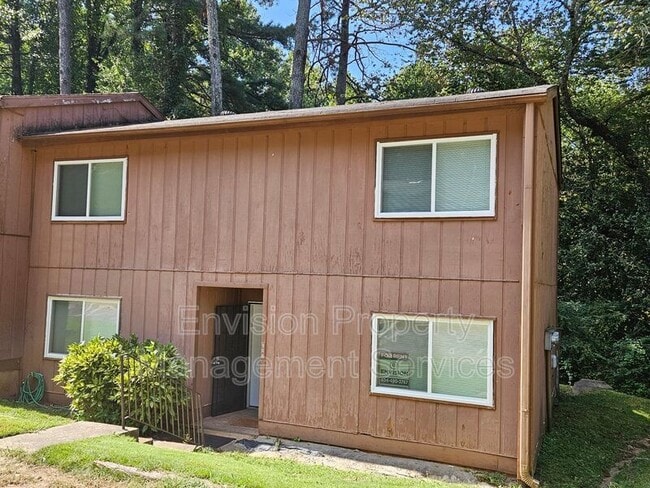 property at 966 Pine Hollow Rd