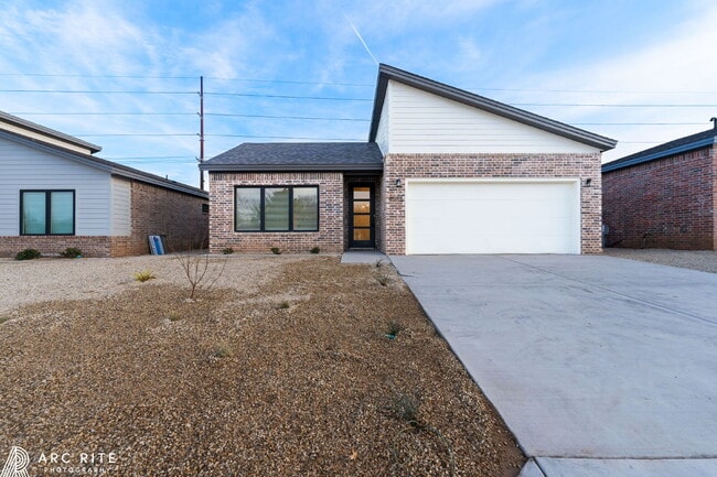 4523 22nd Pl in Lubbock, TX - Building Photo - Building Photo
