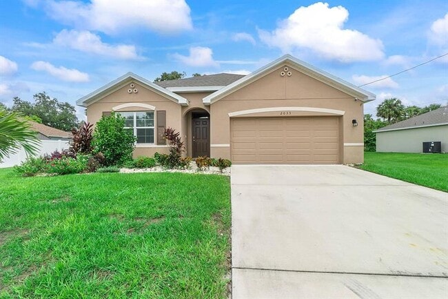 property at 2033 SW Villanova Rd