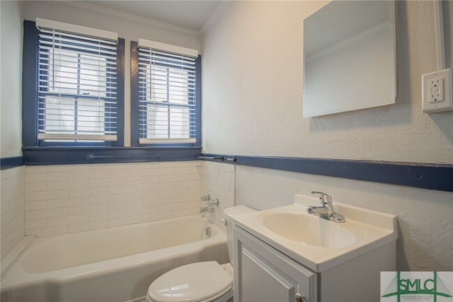 property at 618 Magazine Ave