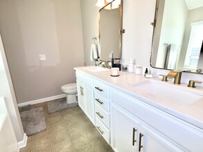 83 Rhett Ln in Richmond Hill, GA - Building Photo - Building Photo