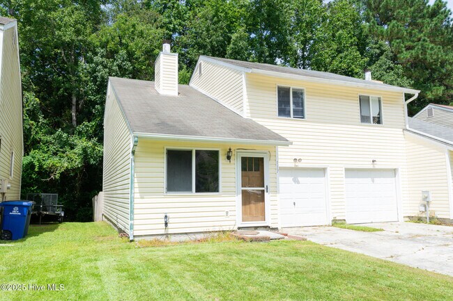 117 Brenda Dr in Jacksonville, NC - Foto de edificio - Building Photo