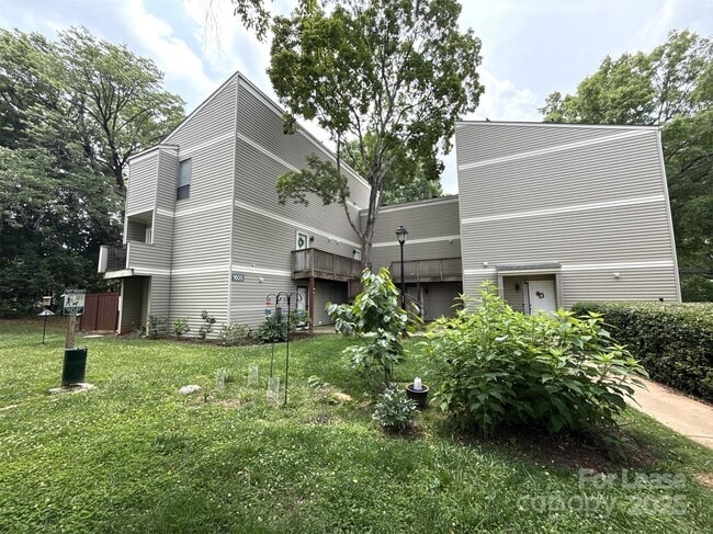 property at 1605 Merry Oaks Rd