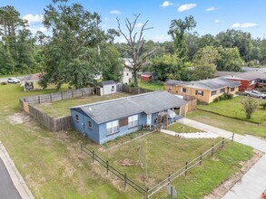 7870 Castlegate Dr in Pensacola, FL - Building Photo - Building Photo