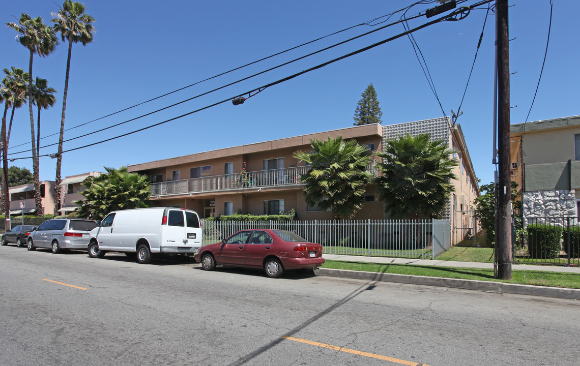 Willis Ave. Apartments in Panorama City, CA - Building Photo