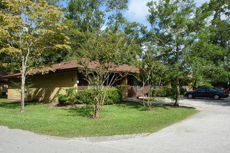 Millhopper Pines in Gainesville, FL - Building Photo - Building Photo