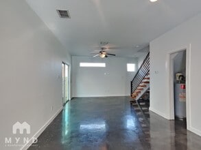 118 E Myrtle St in San Antonio, TX - Building Photo - Building Photo