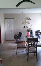 7247 Pinedale Dr, Unit 16H in Columbia, SC - Foto de edificio - Building Photo