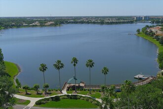 8338 Sailing Loop in Lakewood Ranch, FL - Building Photo - Building Photo