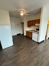 123 Iowa Ave in Iowa City, IA - Foto de edificio - Building Photo