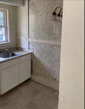 221 Scott Ave, Unit A in Fayetteville, NC - Building Photo - Building Photo