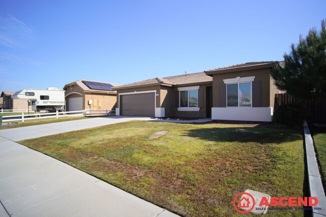 9118 Davedaly Ct in Bakersfield, CA - Building Photo - Building Photo