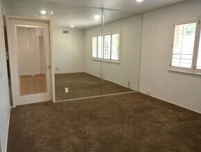 2360 53rd Ave in Sacramento, CA - Building Photo - Building Photo