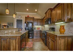 15917 Positano Dr in Edmond, OK - Building Photo - Building Photo