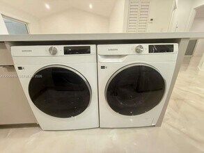 9307 SW 138th Pl, Unit 9307 in Miami, FL - Building Photo - Building Photo