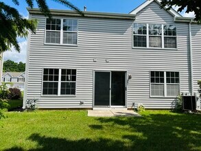 701 Savannah Ln in Crystal Lake, IL - Building Photo - Building Photo