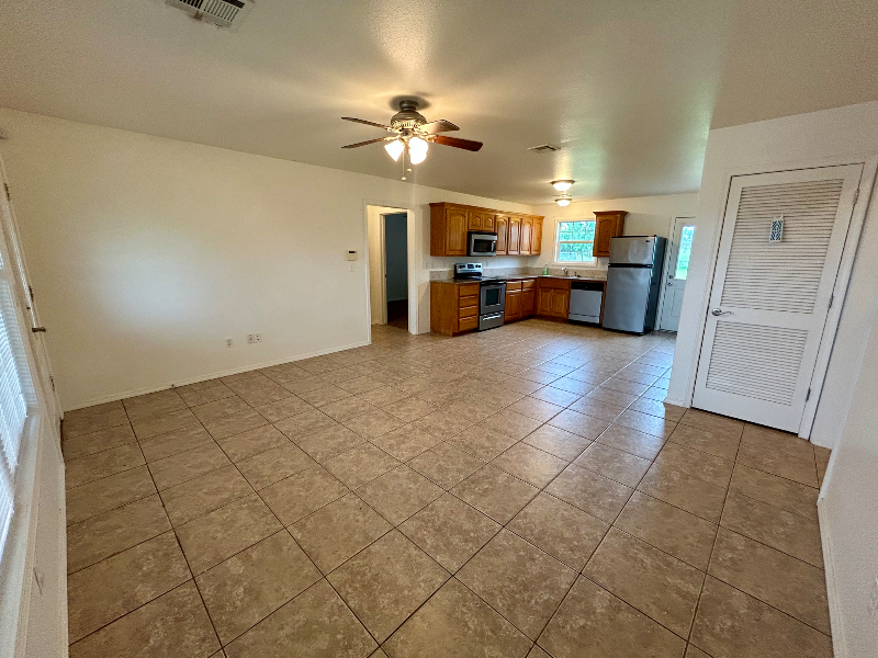 63021 E 285 Ct in Grove, OK - Building Photo