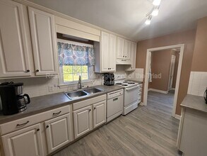 3013 Masonic Dr in Greensboro, NC - Building Photo - Building Photo