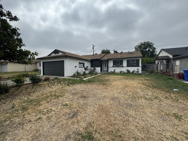 property at 2520 Kellogg Park Dr