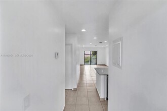 7668 SW 152nd Ave in Miami, FL - Building Photo - Building Photo