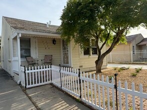3718 16th Ave in Sacramento, CA - Building Photo - Building Photo