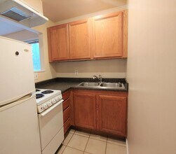 800 NE 40th St in Seattle, WA - Building Photo - Building Photo