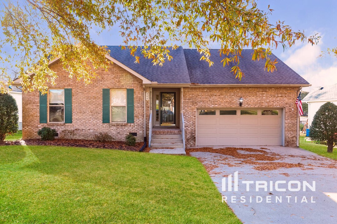 904 Avery Green Ct in Nashville, TN - Building Photo